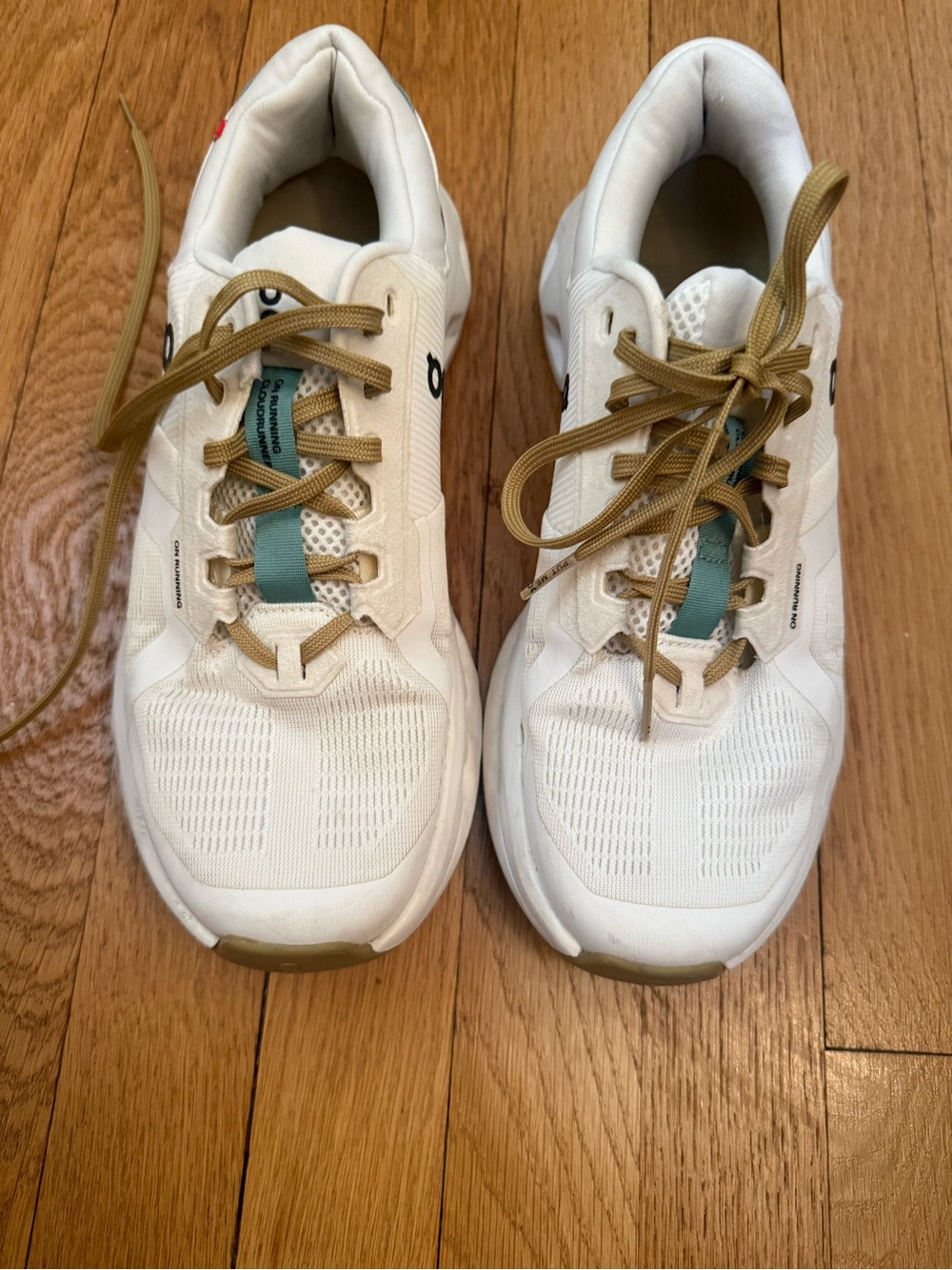 On Running women’s- Cloudrunner 2 Sneaker - Picture 8 of 9